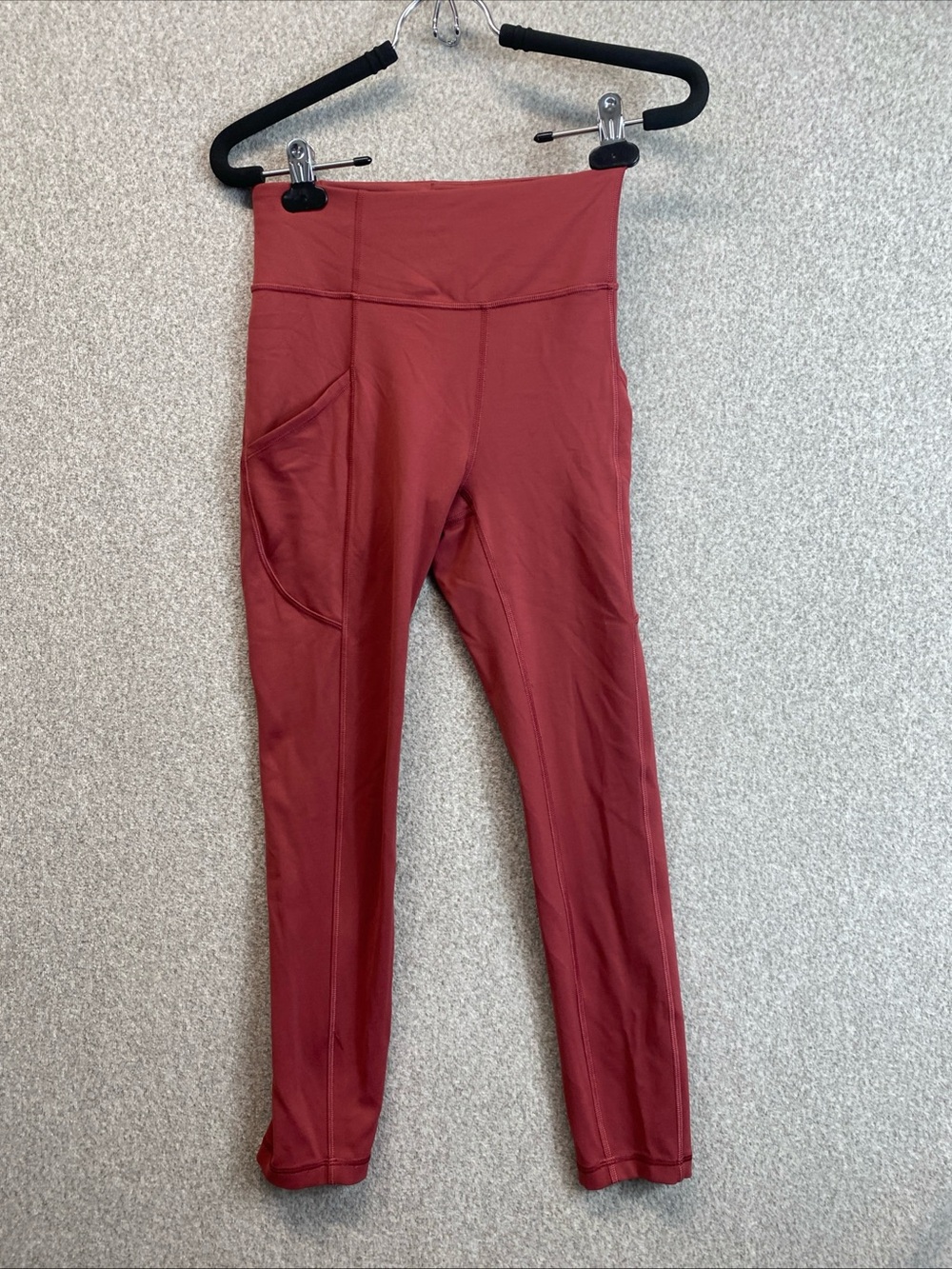 Lululemon Invigorate High Rise Tights Leggings Size 4 Chianti Tiny Flaw Cropped